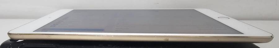 iPad Mini 4  128GB Wi-Fi  Gold  Works Great!