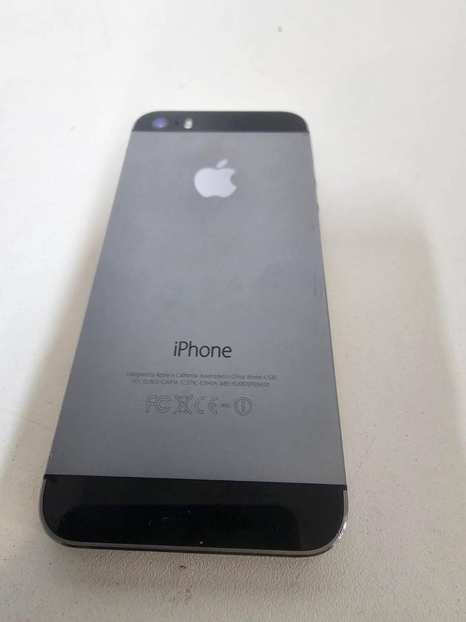 iPhone 5s (A1530) - For Spares or Repairs - No Power, No Charge, No Life!