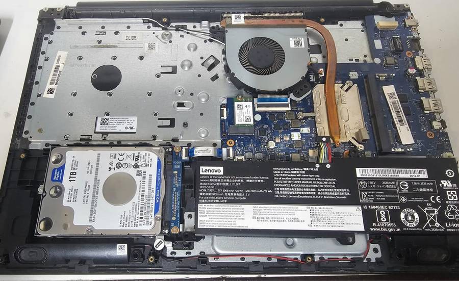 Lenovo Ideapad 130-15IKB (81H7)  i5 8th Gen  No Display  For Spares or Repairs