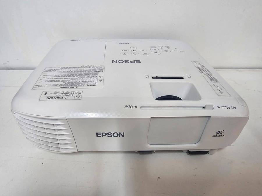 Epson EB-X49 Projector  Original Remote + Cables  Low Lamp Hours