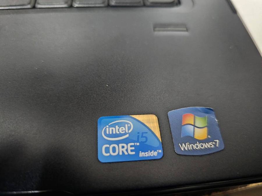 Dell Vostro 3500  i5-480M / 4GB RAM / 320GB HDD / 15.6"  Needs New Battery / No charger