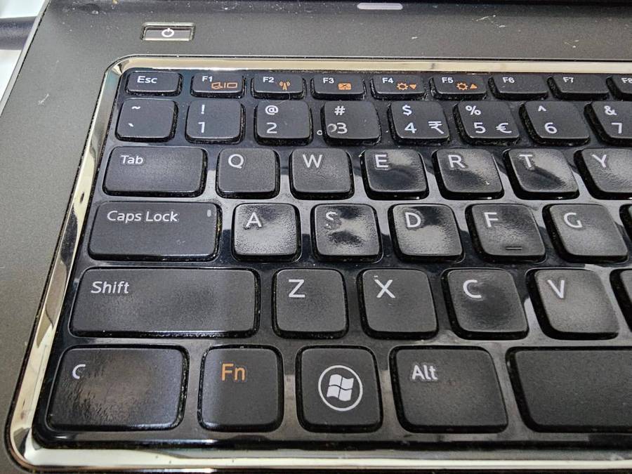 Dell Latitude E5520  i7-3612QM / 4GB RAM / 500GB HDD / Windows 10 Pro / Needs New Battery