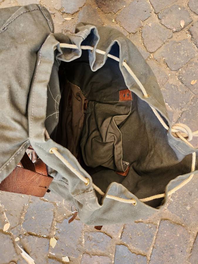 neat used condition vintage 100% original no damage canvas & leather European style "mountain pack"