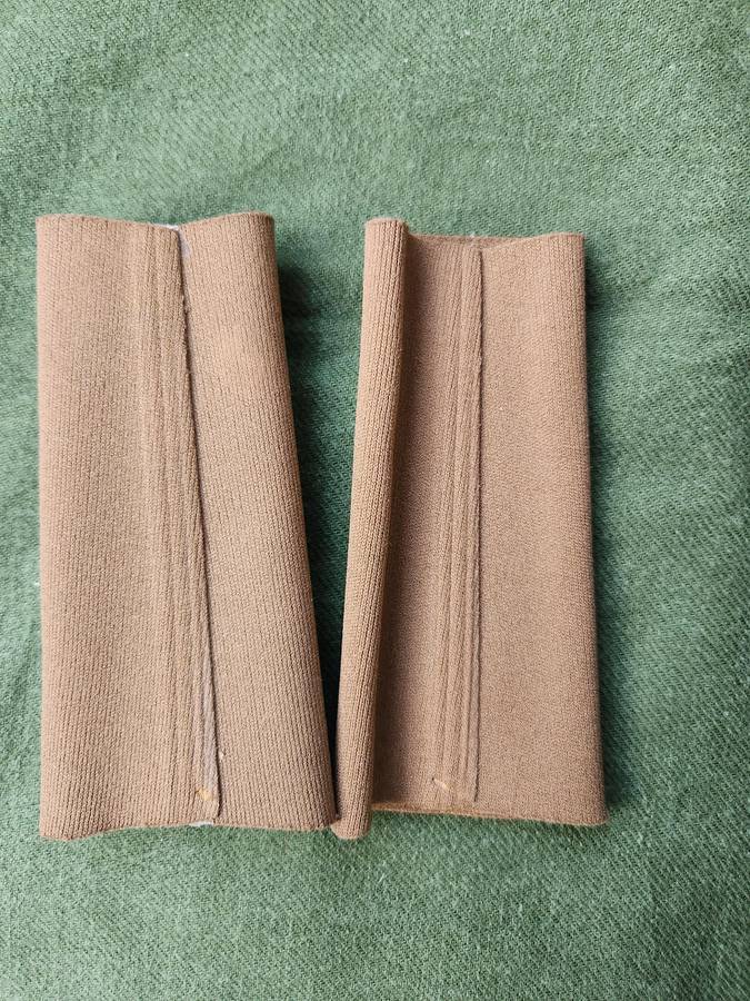 new & unused 100% original period SADF era SAAF 2nd Lt Officers' rank slides nutria tupper ranks