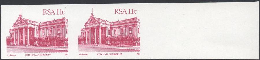 RSA 1982 SACC562(var) : 11c PINKISH-RED - HORIZONTAL IMPERF MARGINAL PAIR - UM