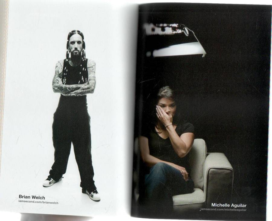 I AM SECOND. REAL STORIES. CHANGING LIVES - DOUG BENDER & DAVE STERRETT (2013)