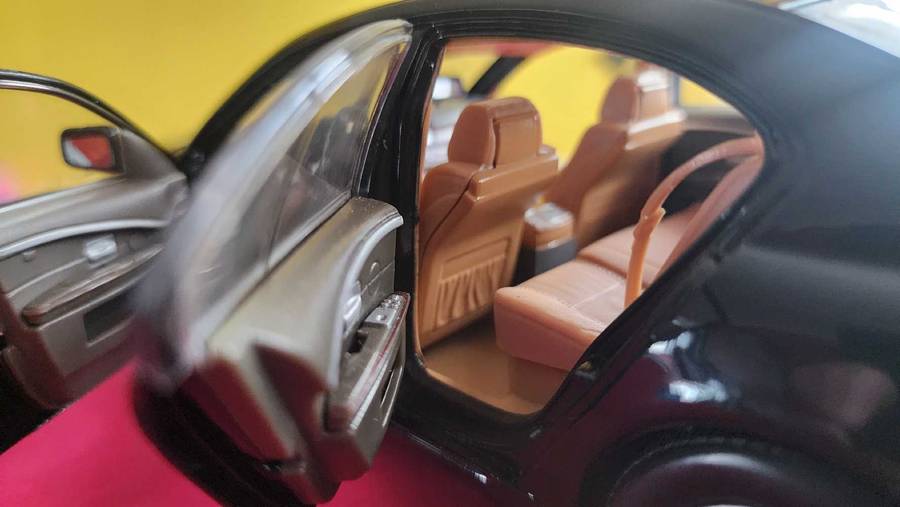 BMW 745i Motormax 1:18