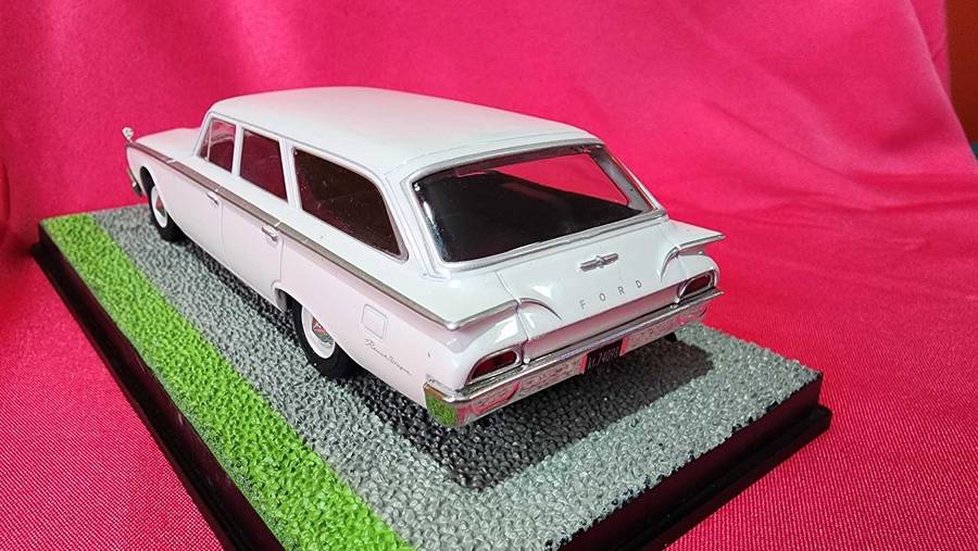 Ford Range Wagon ( Falcon ) 1:43 , James Bond