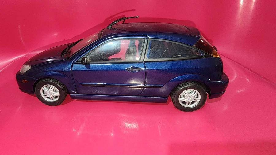 Ford Focus ZX3 (1:18) by Motormax