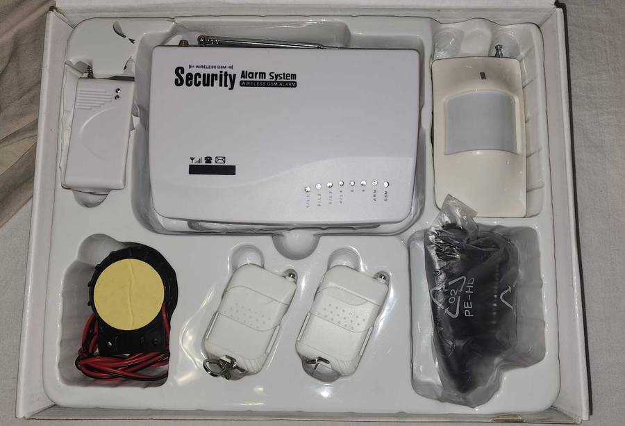 Alarm System with  2 Extra Eyes