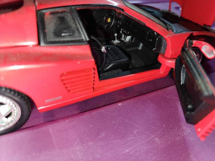 Testarossa Ferrari  by Hotwheels