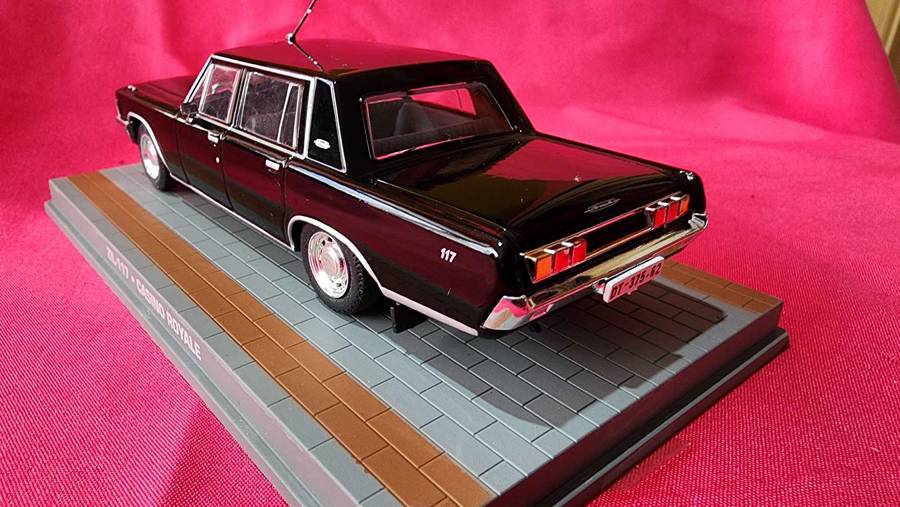 ZIL 117 from Russia (1:43) James Bond