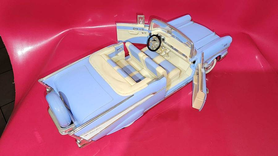 57' BelAir Convertible (1:18) by Road Signature