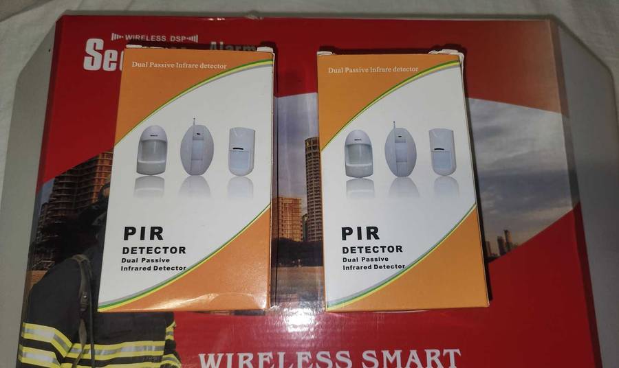 Alarm System with  2 Extra Eyes