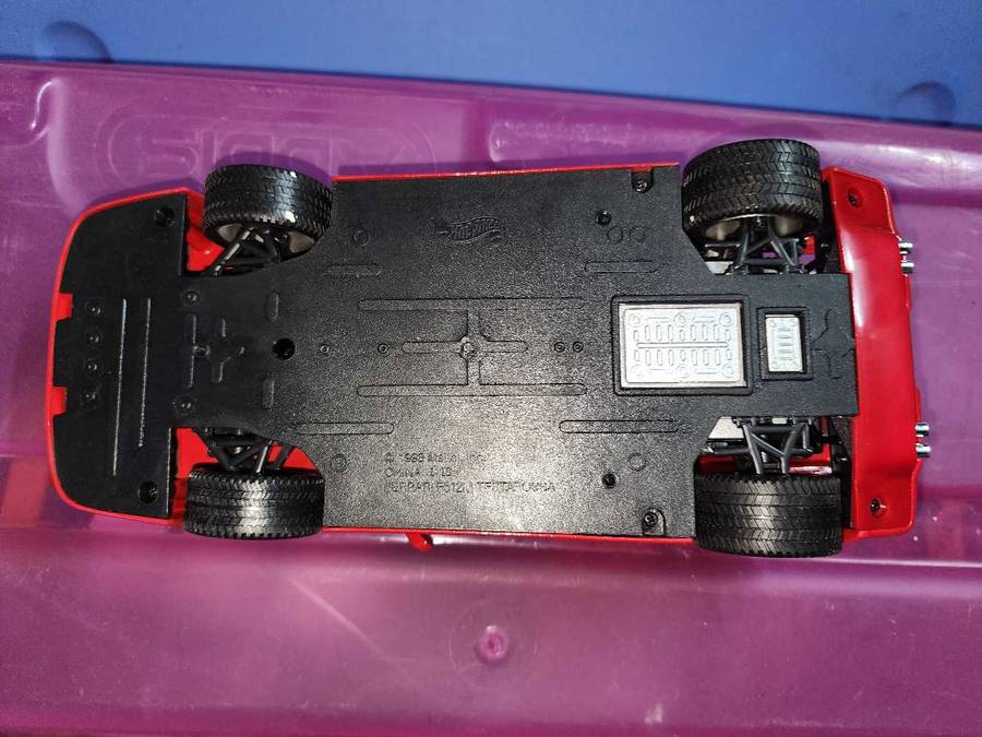 Testarossa Ferrari  by Hotwheels