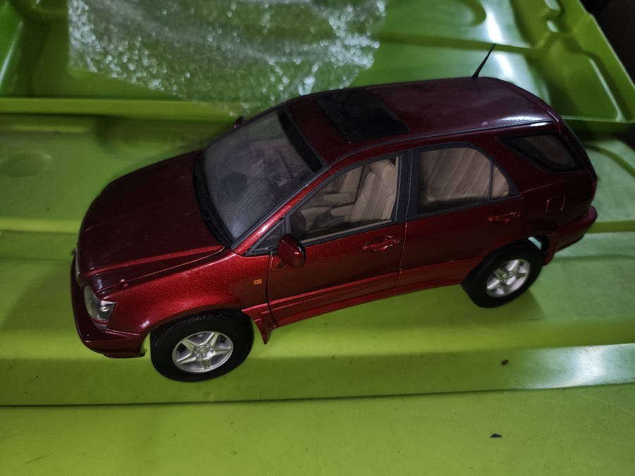 Toyota Harrier (1:18) AutoArt