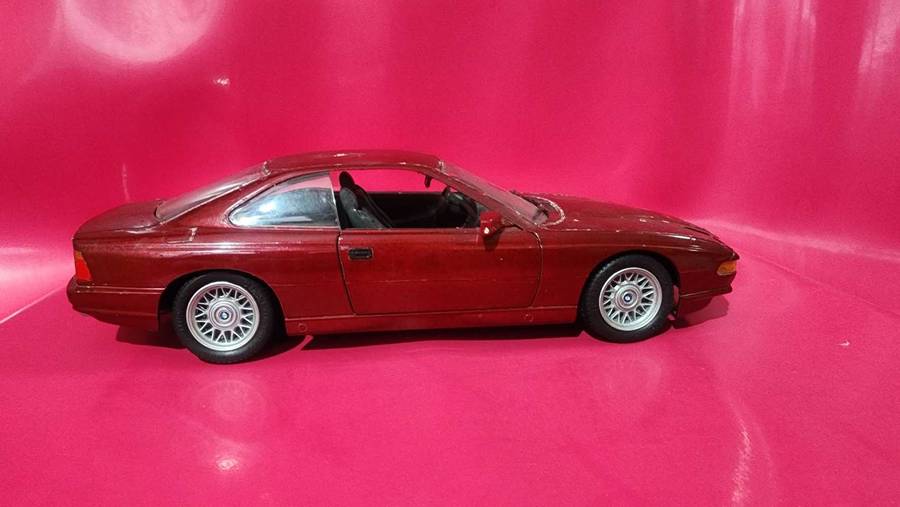BMW 850i by Revell