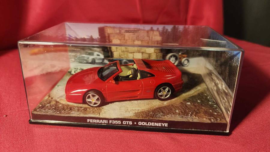 Ferrari F355 GTS   James Bond