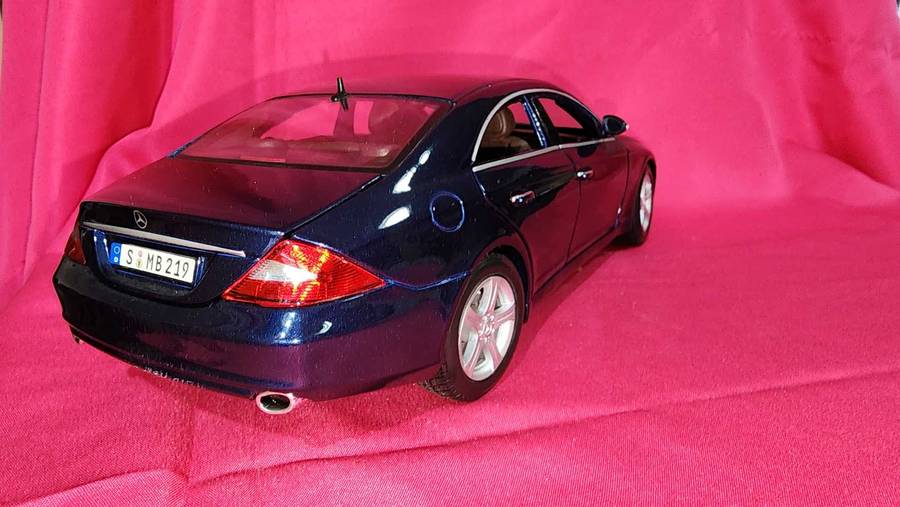The Mercedes "CLS" 1:18