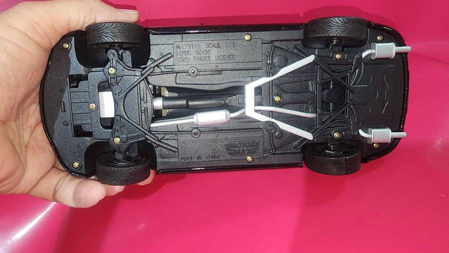 Lexus SC 430 (1:18) Motormax