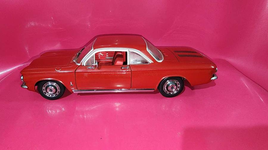 Chevrolet Corvair ( Air-Cooled ) 1:18 by Sunstar