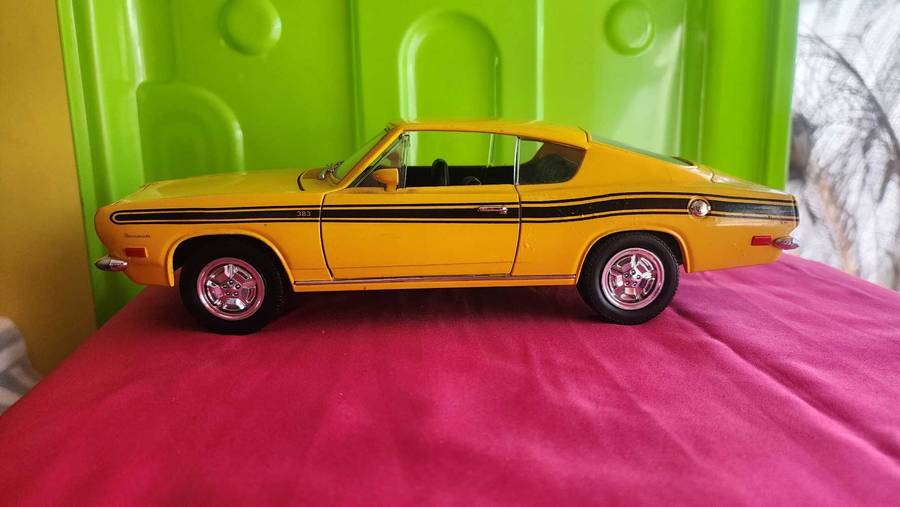 Valiant Baracuda "1:18" Plymouth Road Signature