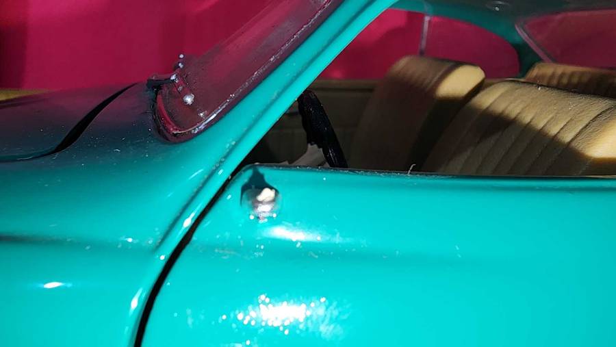 Karmann Ghia ( Road Legends) 1:18