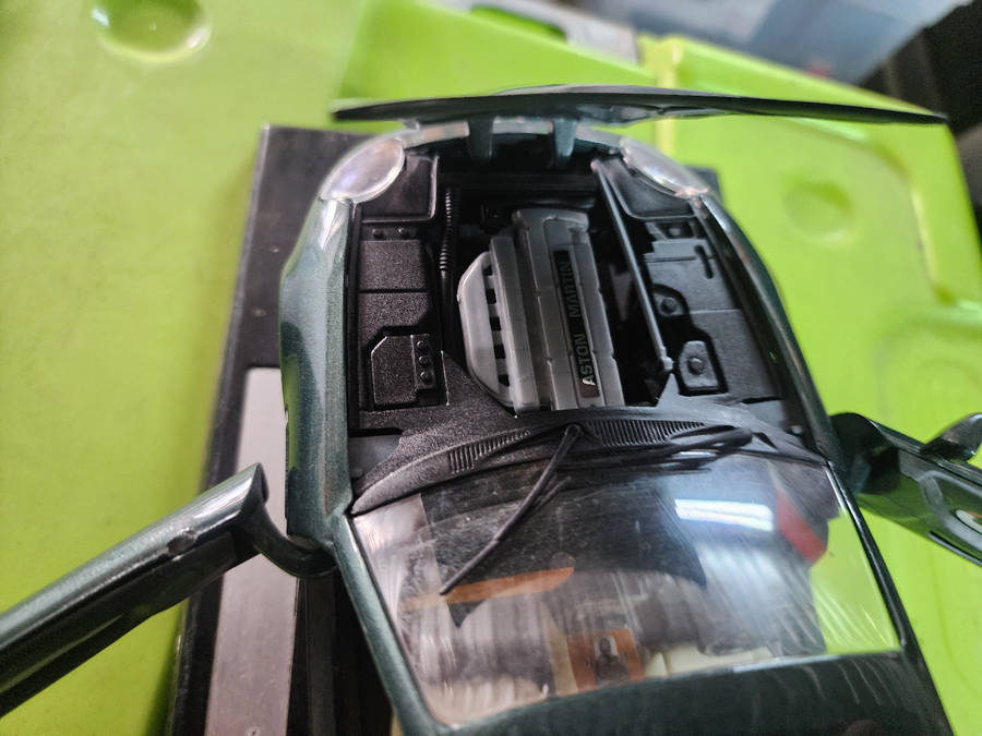 Aston Martin DB7 (1:18) Guiltoy