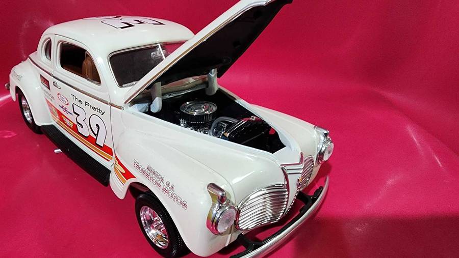 41' Plymouth Stock Dragster (1:18) by Road Legends