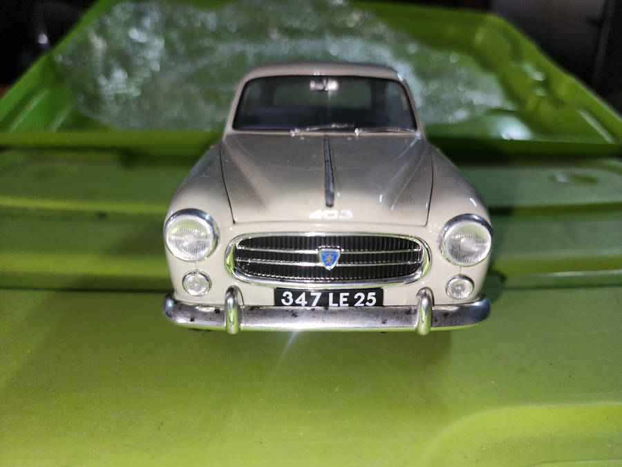 Peugeot 403 Sedan (1:18) Solido