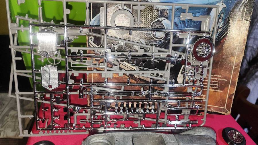 Monogram Die-Cast Metal "31' Packard"