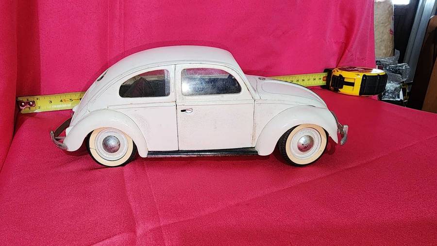 VW Beetle By Solido (1:18)