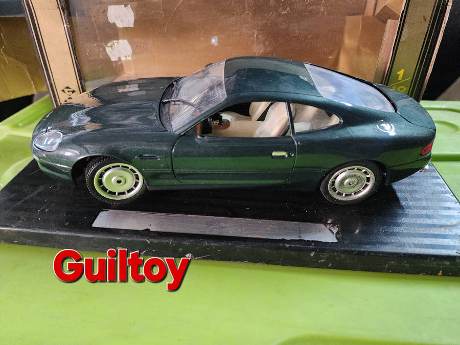 Aston Martin DB7 (1:18) Guiltoy