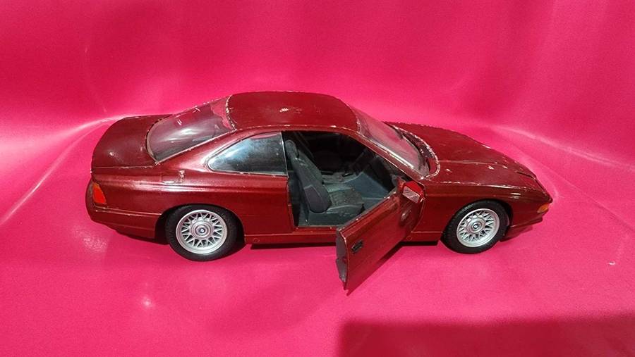 BMW 850i by Revell