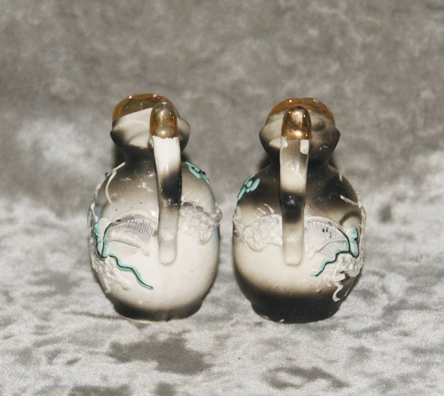 Vintage Satsuma style Japanese dragon salt and pepper set @@ CCRRAAZZYY R1 START