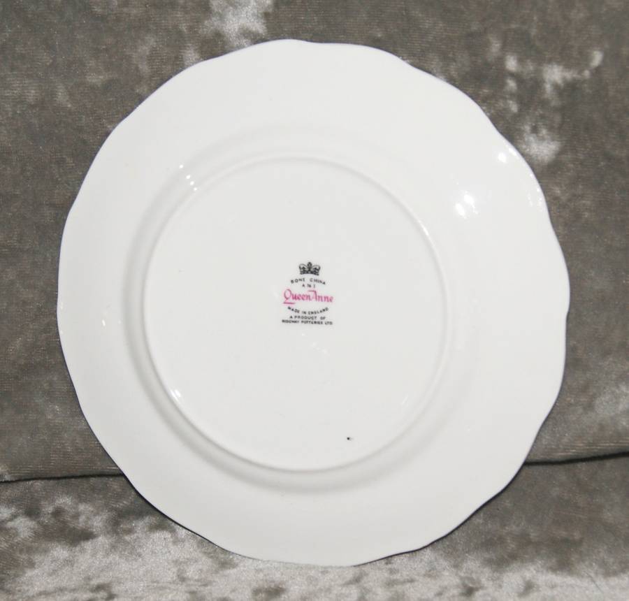 Queen Anne Blue Leaf side plate/ cake plate (1 of 5)