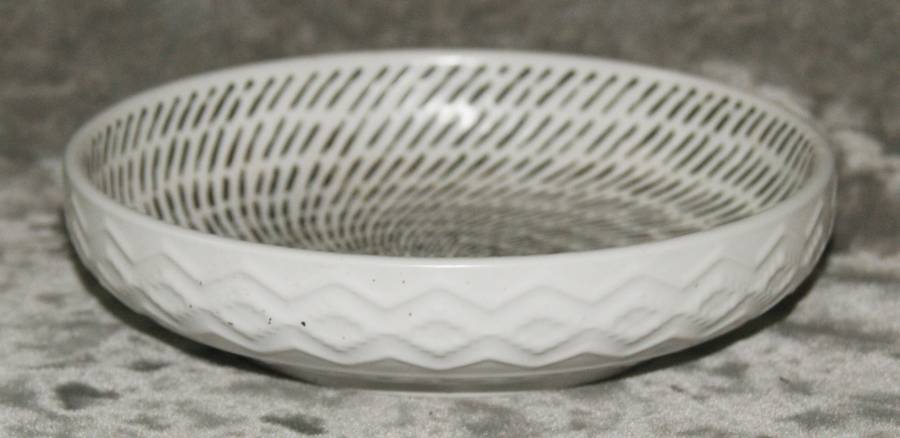 Villa Allegre "Colour your Life" ceramic embossed dish @@ CCRRAAZZYY R1 START