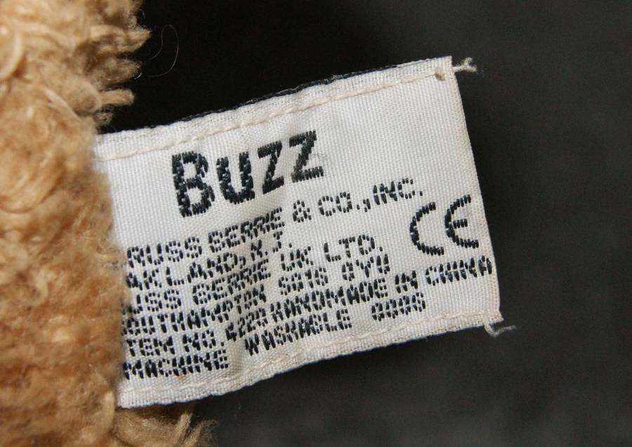 Plush Russ bear with bee on nose (damaged bee) @ Crazy R1 start