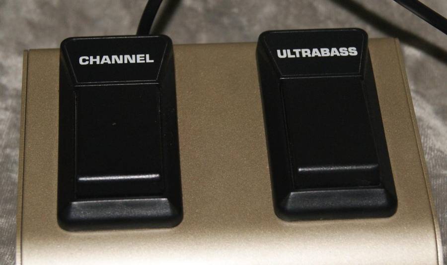 Behringer FS112B switch @ Crazy R1 start