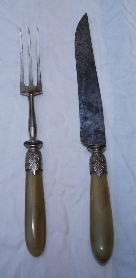 Acier Fondu vintage carving set with Bakelite handles @ crazy R1 start