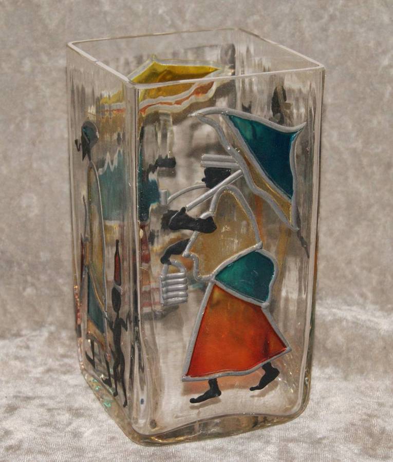 Hand Decorated Pasabahc Glass Vase
