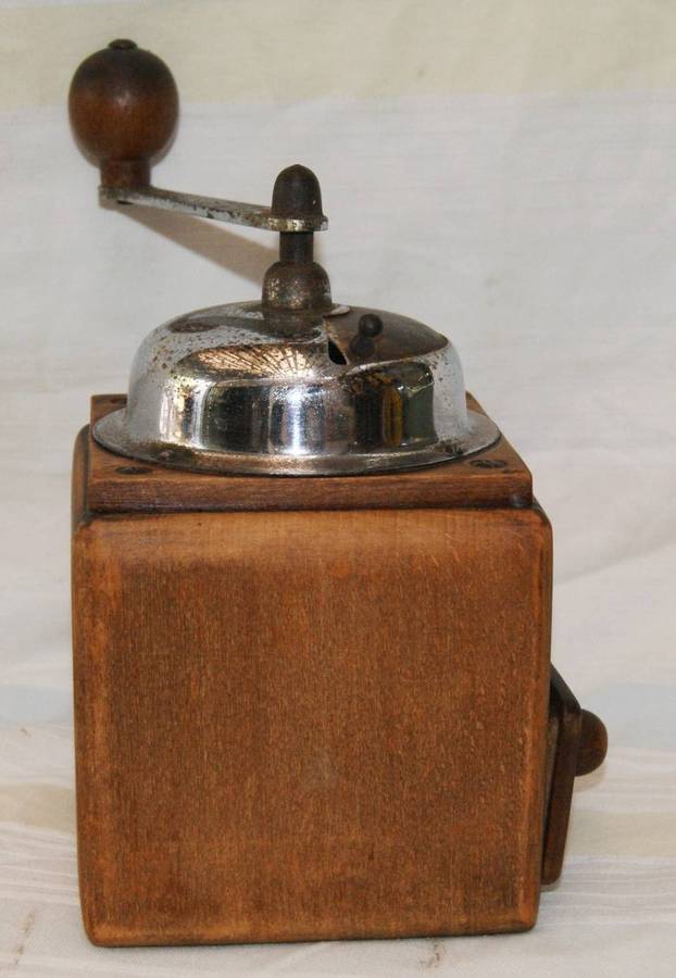 Vintage "Pe De" Coffee Grinder