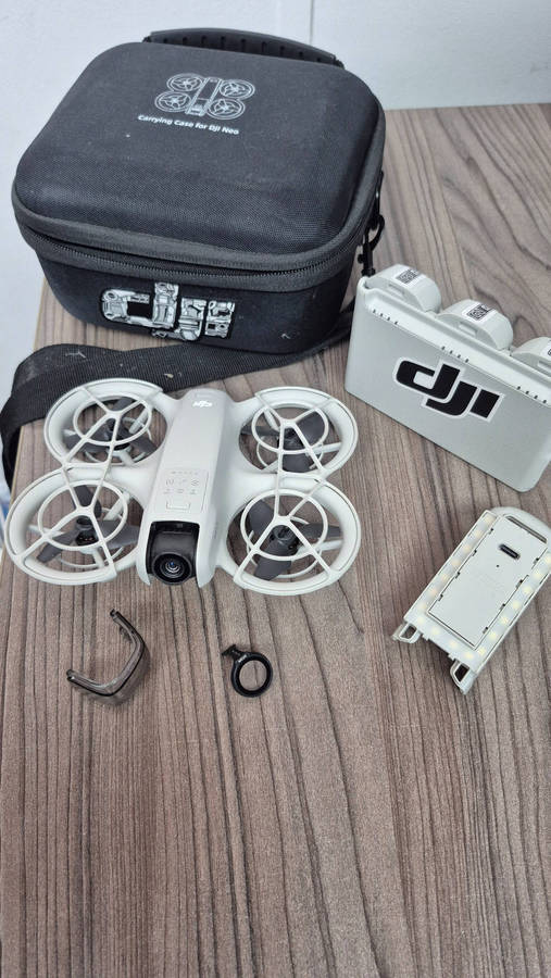 DJI Neo Drone Fly More Set
