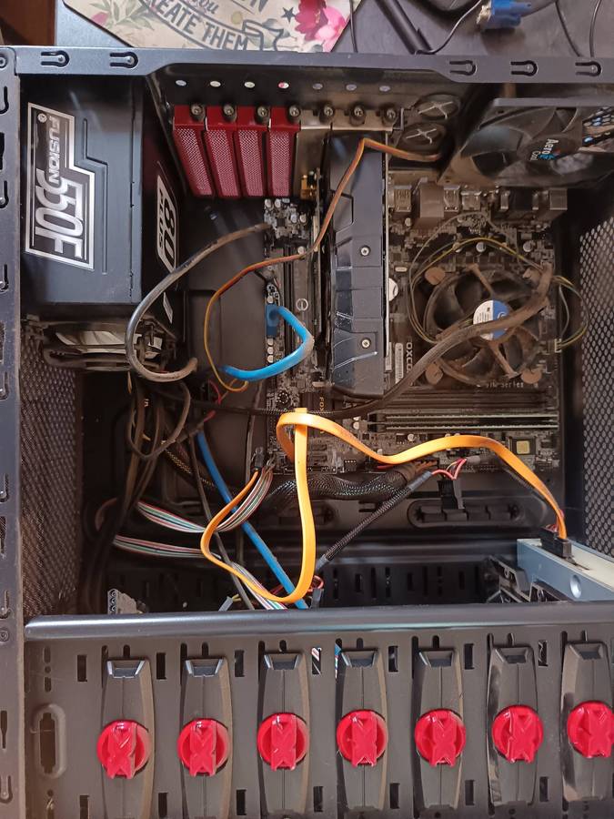 Computer Box  with Power Supply, DVD, Mouse, Keyboard & Cables (No HDD)