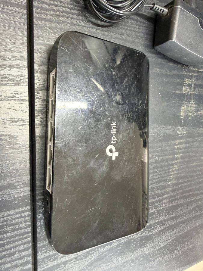 TP-Link TL-SG1008D  8-Port Gigabit Desktop Switch  1000Mbps