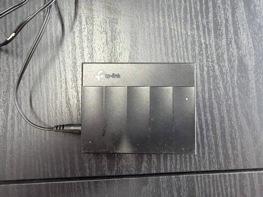 TP-Link LiteWave LS1005G  5-Port Gigabit Desktop Switch  1000Mbps