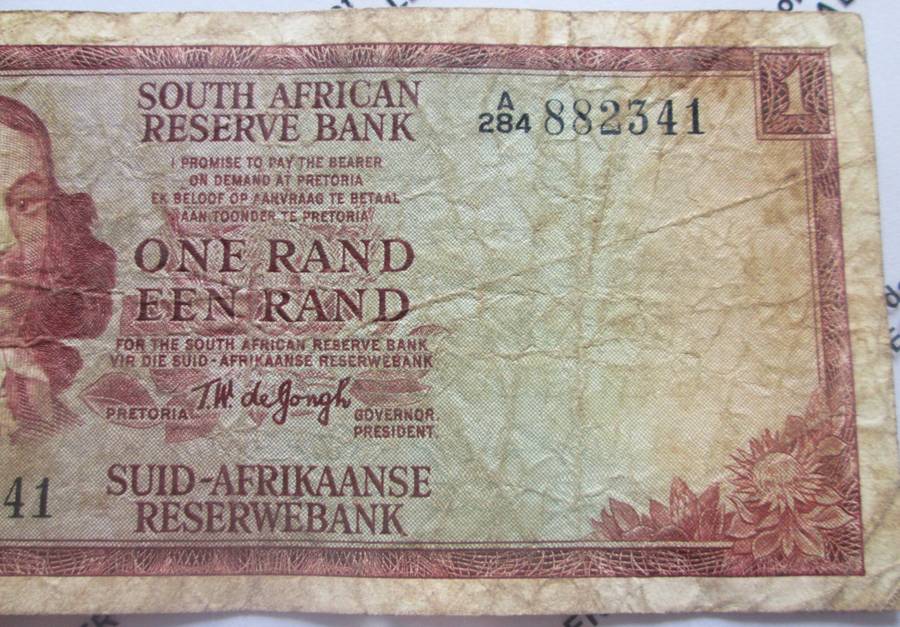One Rand Republic of South Africa Serial Nr A284 882341