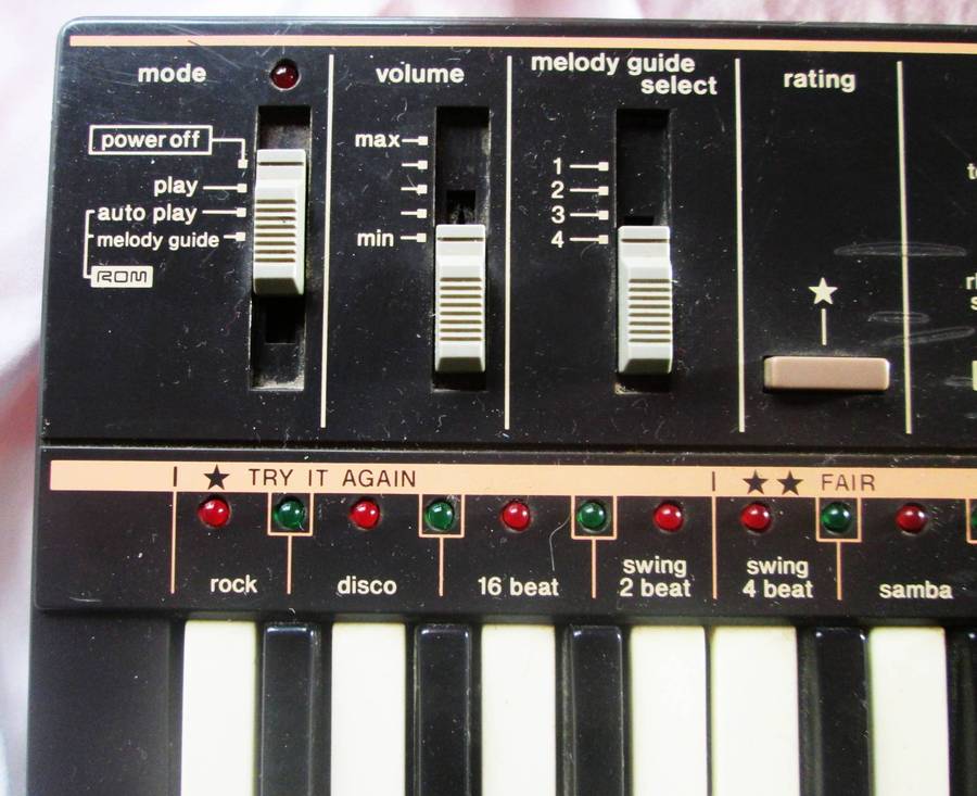 1986 Casio PT 82 Toy Organ Keyboard Sounds and Rhytms