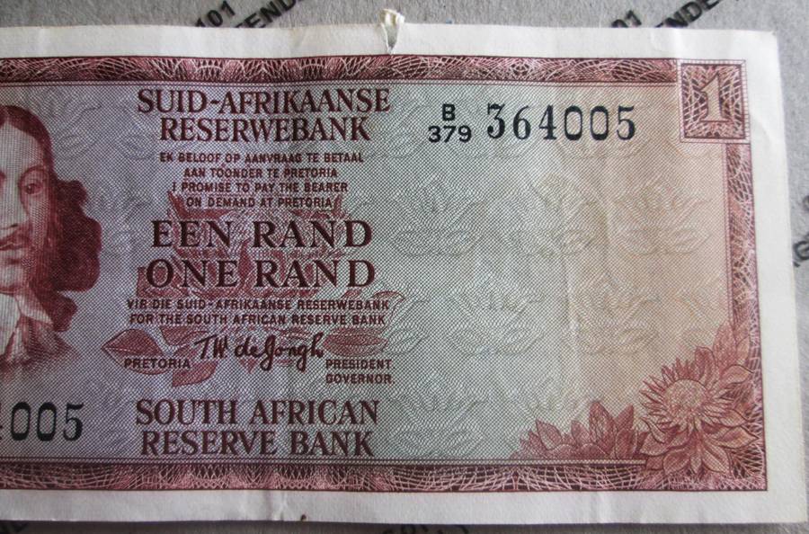 One Rand Republic of South Africa Serial Nr B379 364005