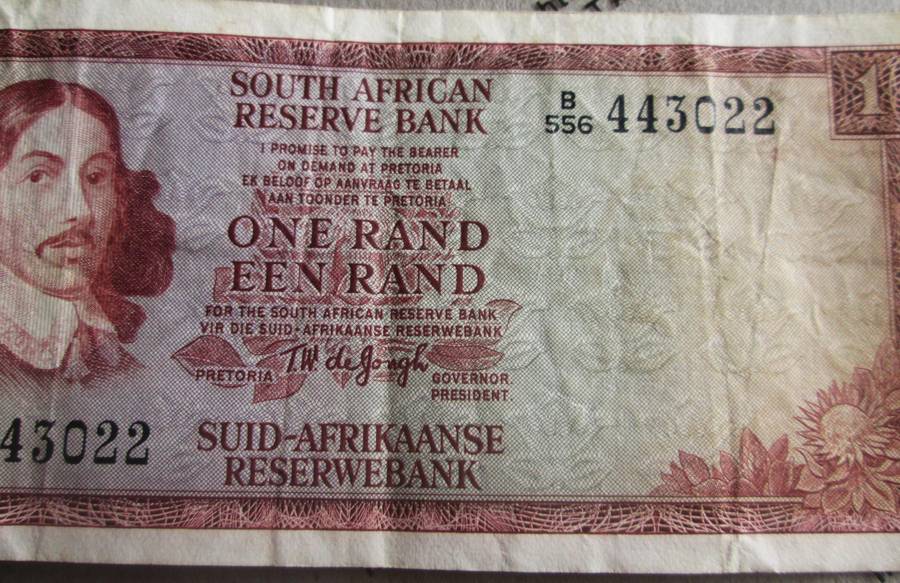 One Rand Republic of South Africa Serial Nr B556 443022